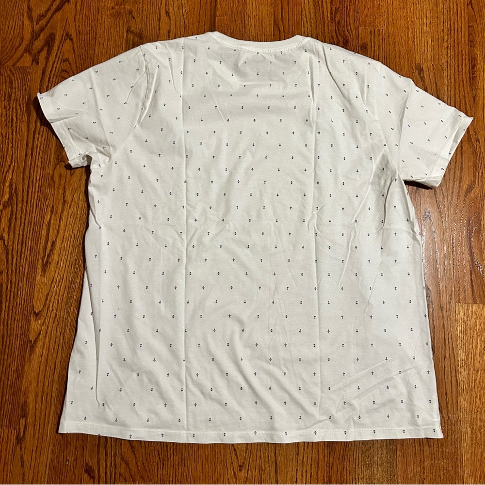 Men’s Old Navy tshirt - Picture 3 of 5
